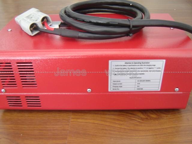 Shineng 24V 30A Intelligent High Frequency Battery Charger For Eelectric Stacker Pallet