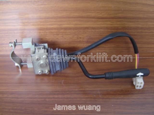 Electronic Forklift Truck 3 Wire Self Locked Forward Reversing Changeover Switch 
