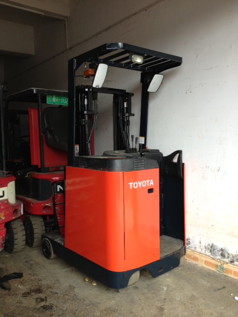 Used Toyota 7FRB15 1.5T AC Electric Reach Forklift Truck