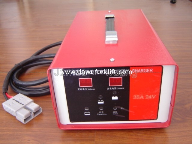 Shineng 24V 30A Intelligent High Frequency Battery Charger For Eelectric Stacker Pallet