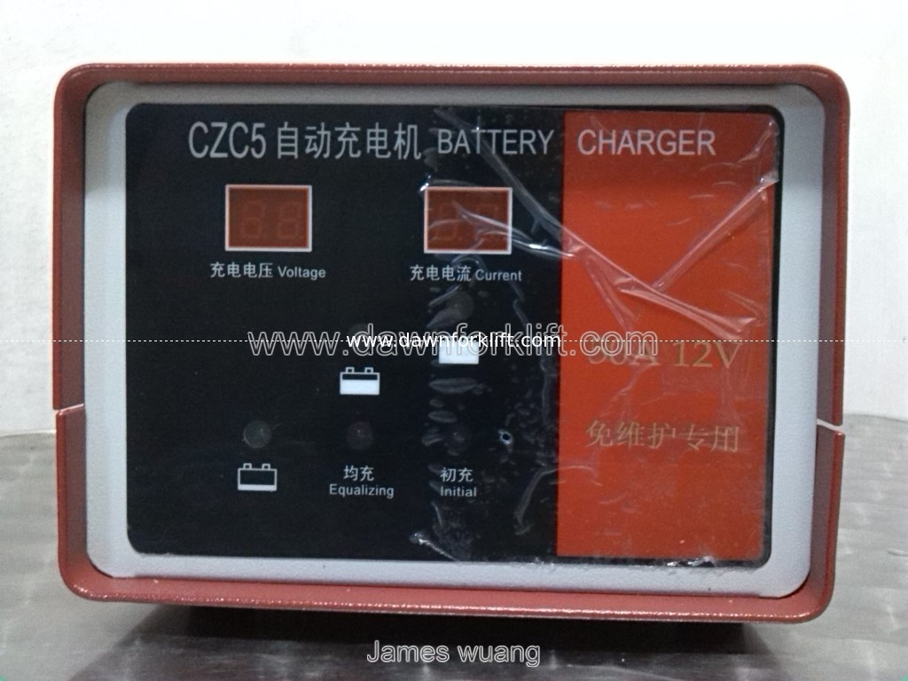 Shineng CZC5 12V 50A Intelligent High Frequency Battery Charger maintenance-free battery