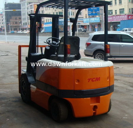 Used TCM FB30-6 3.0T Electric Counterbalanced Forklift Truck