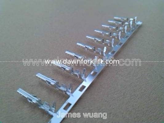 4.20mm Pitch 18-24 AWG Female For Molex Mini-Fit Jr 5556 Crimp Terminals